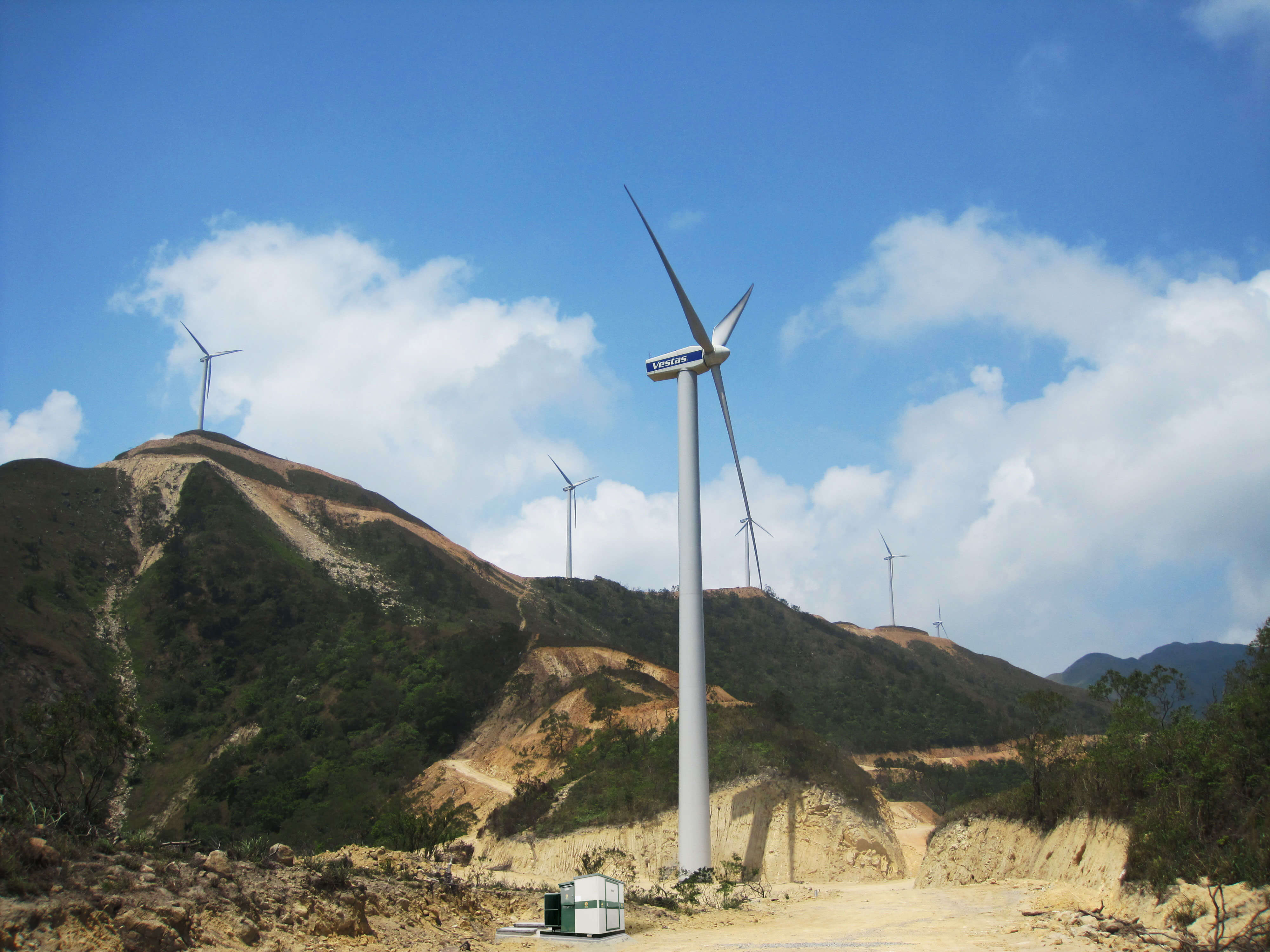 廣東粵電徐聞石板嶺、紅心樓、曲界風(fēng)電場(chǎng)群